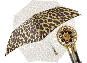 Elegant leopard design with filigree handle
