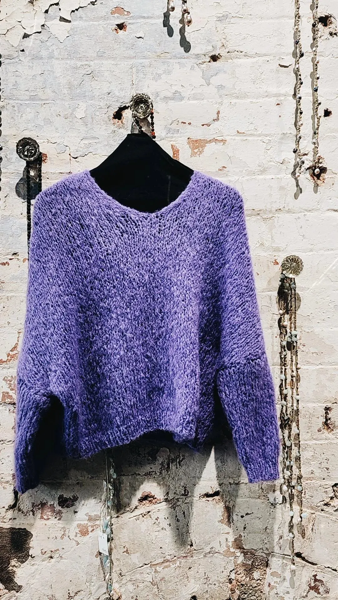 Hand knit batwing V neck sweater (Alpaca) - Silver