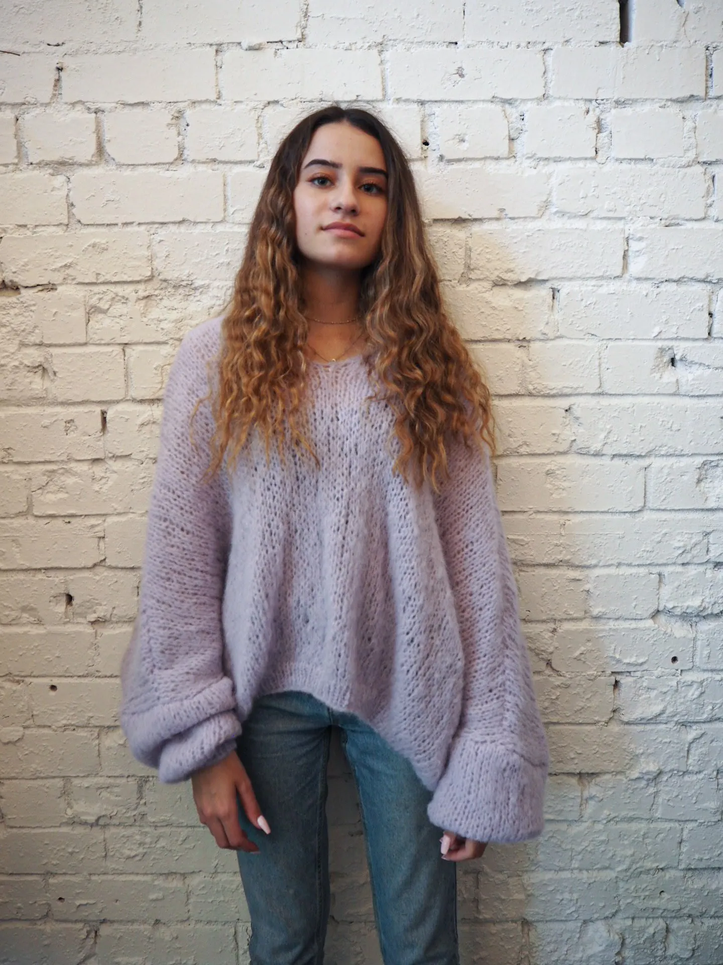 Hand knit batwing V neck sweater (Alpaca) - Silver