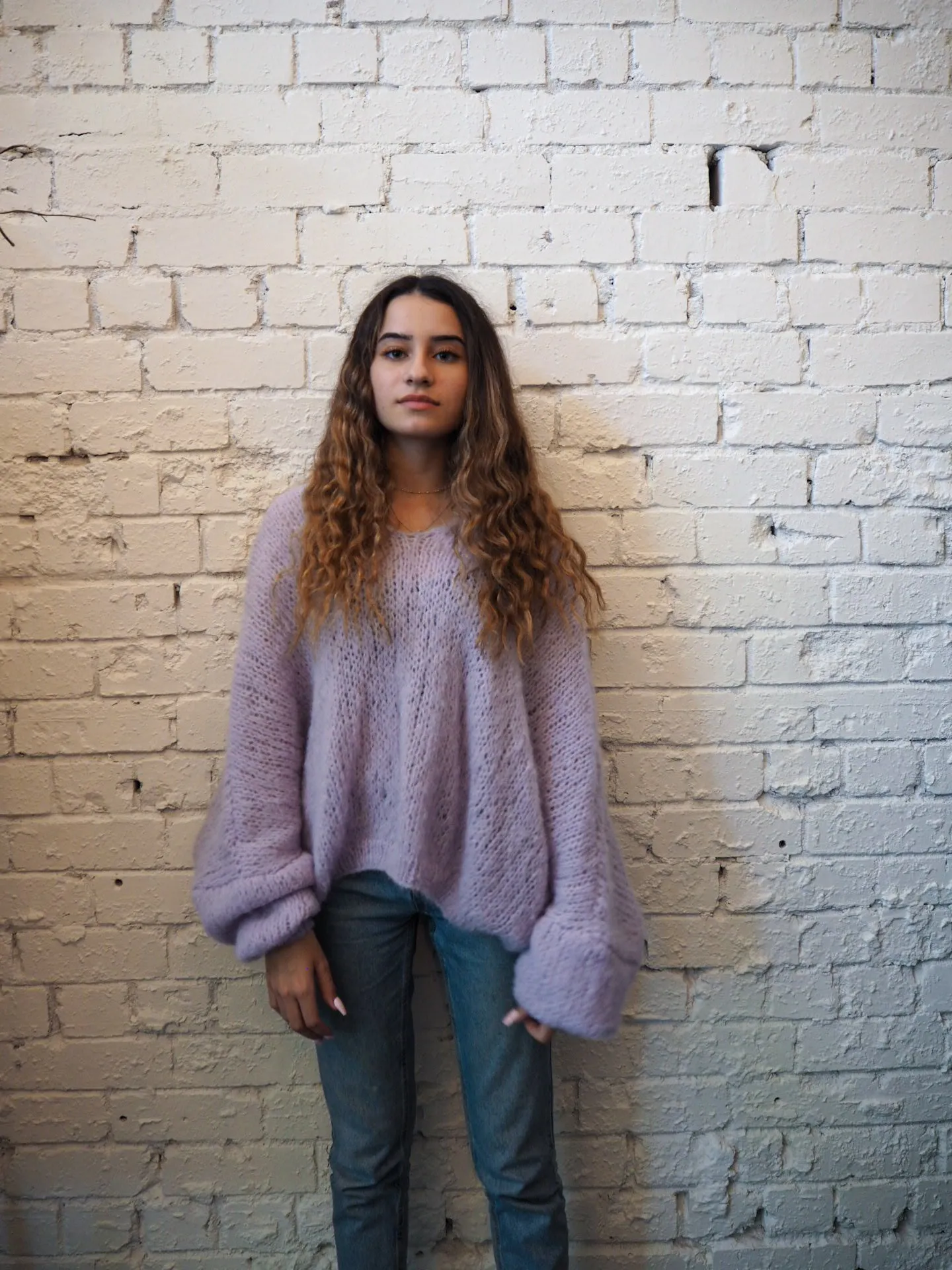 Hand knit batwing V neck sweater (Alpaca) - Silver