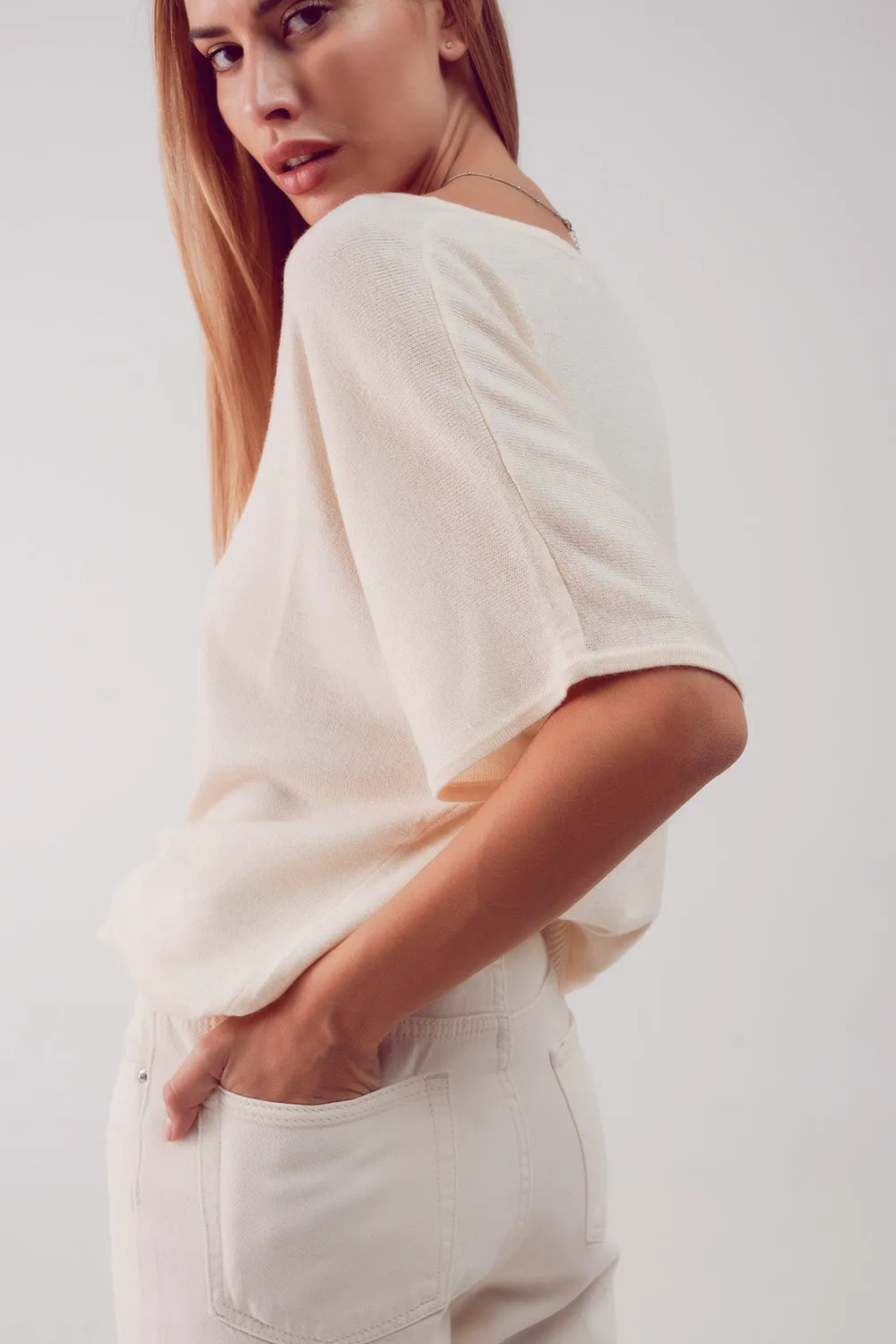 Short Sleeve Jumper in v Neck in Beige